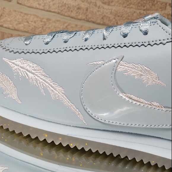 🚨SOLD🚨 Nike Classic Cortez - Picture 5 of 8